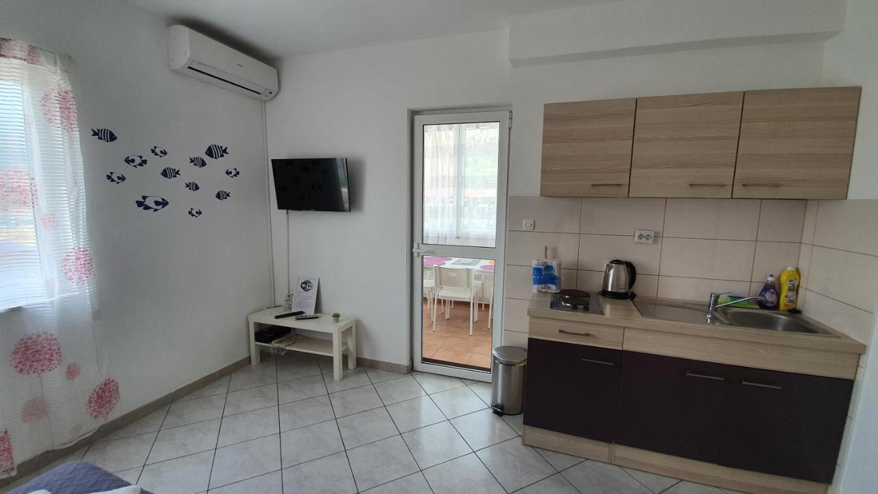 Batkoski Apartments Паг Екстериор снимка