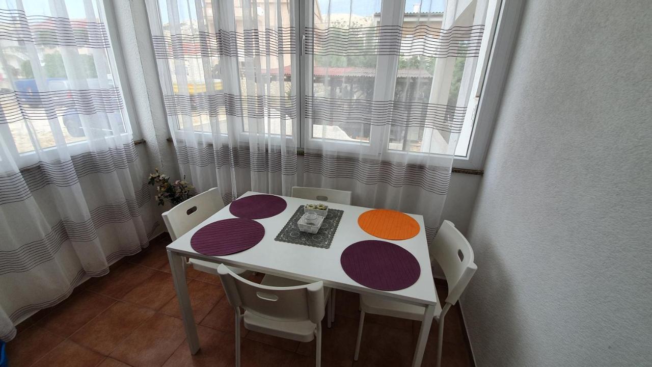 Batkoski Apartments Паг Екстериор снимка