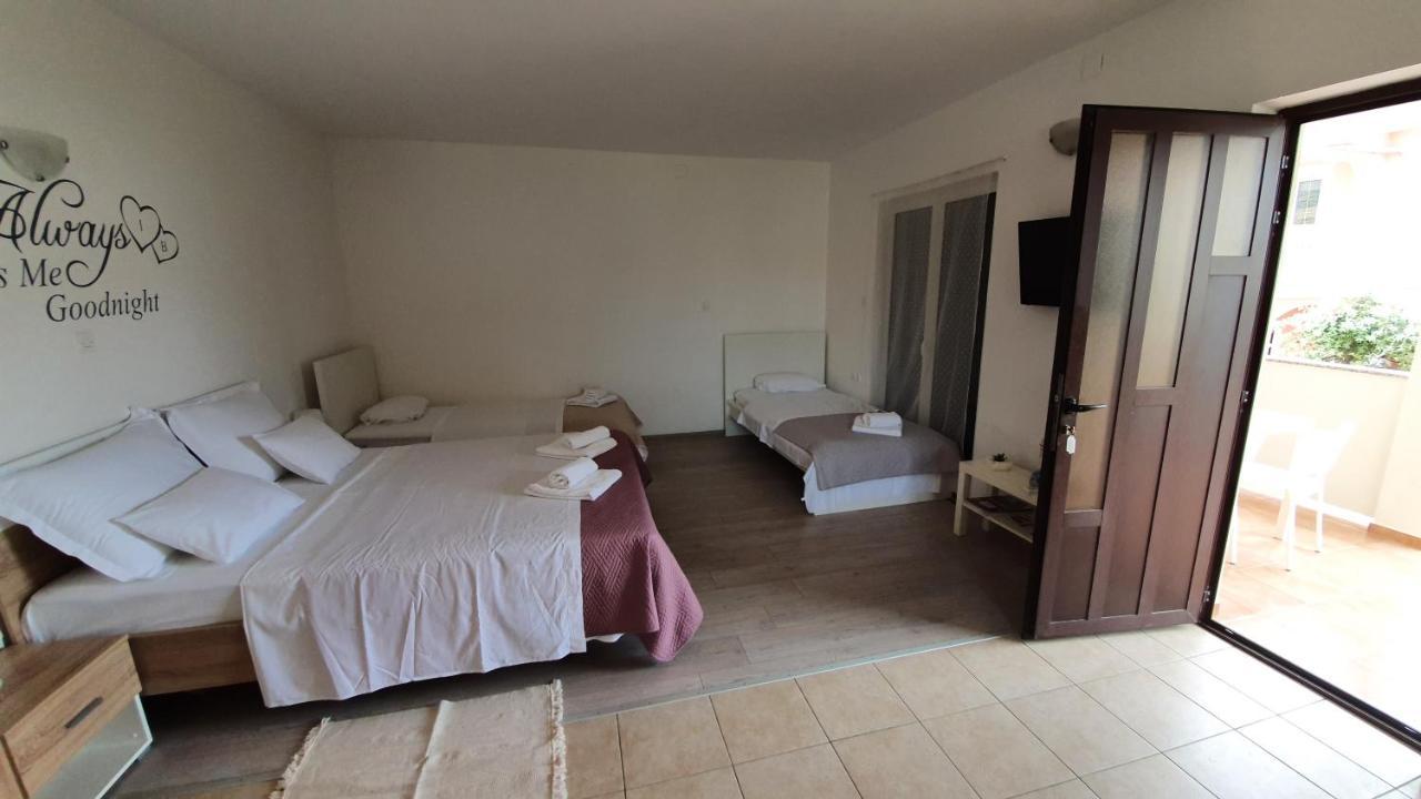Batkoski Apartments Паг Екстериор снимка