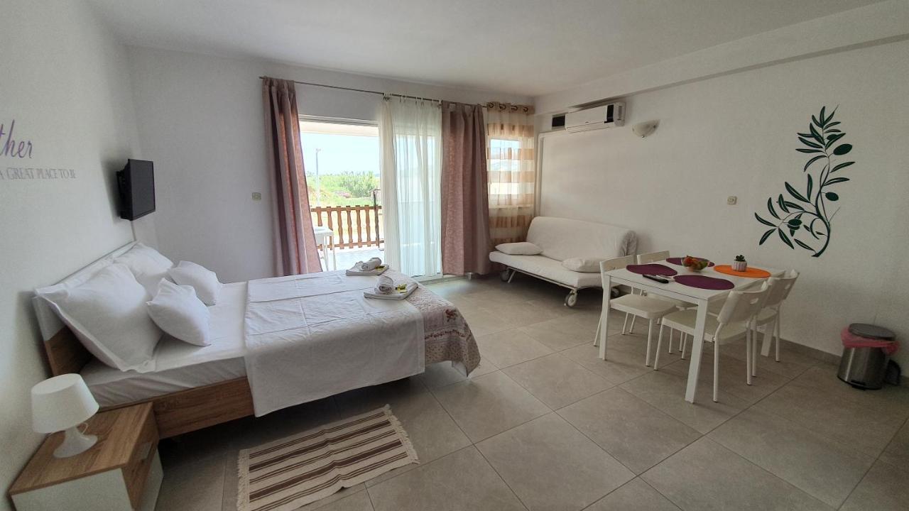 Batkoski Apartments Паг Екстериор снимка