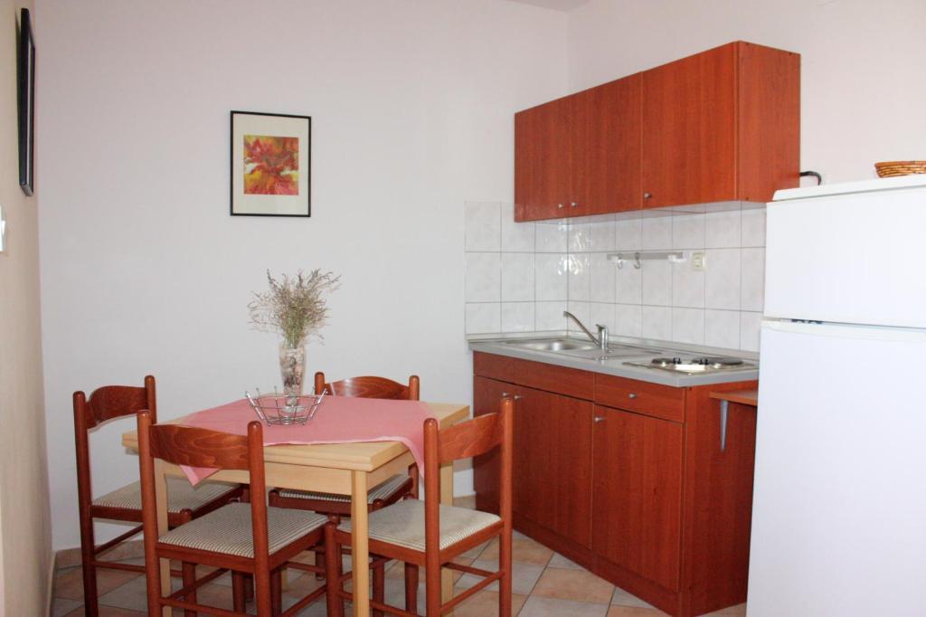 Batkoski Apartments Паг Екстериор снимка
