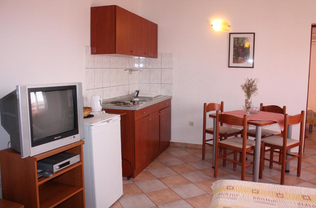Batkoski Apartments Паг Екстериор снимка