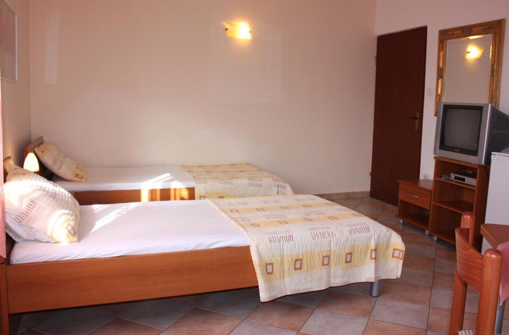Batkoski Apartments Паг Стая снимка