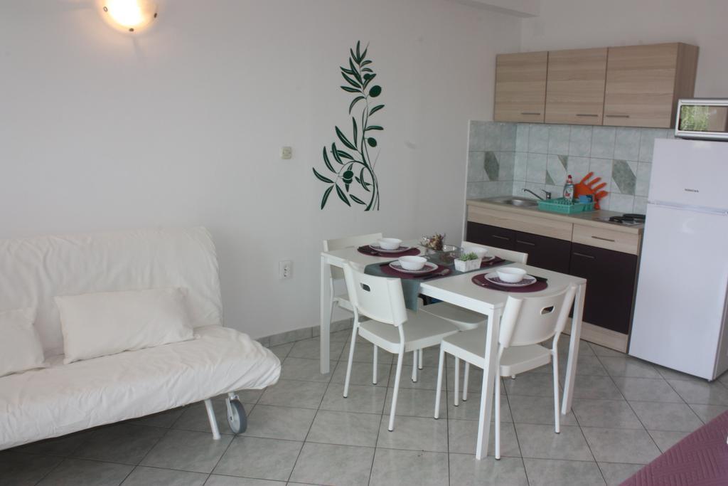 Batkoski Apartments Паг Екстериор снимка